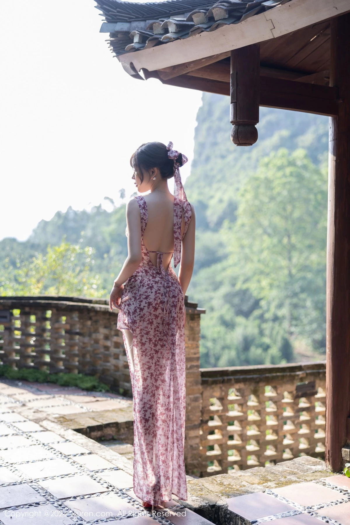 [XiuRen秀人网] 2024.09.23 No.9195 徐莉芝Booty 美腿黑丝 [100P] NO.1