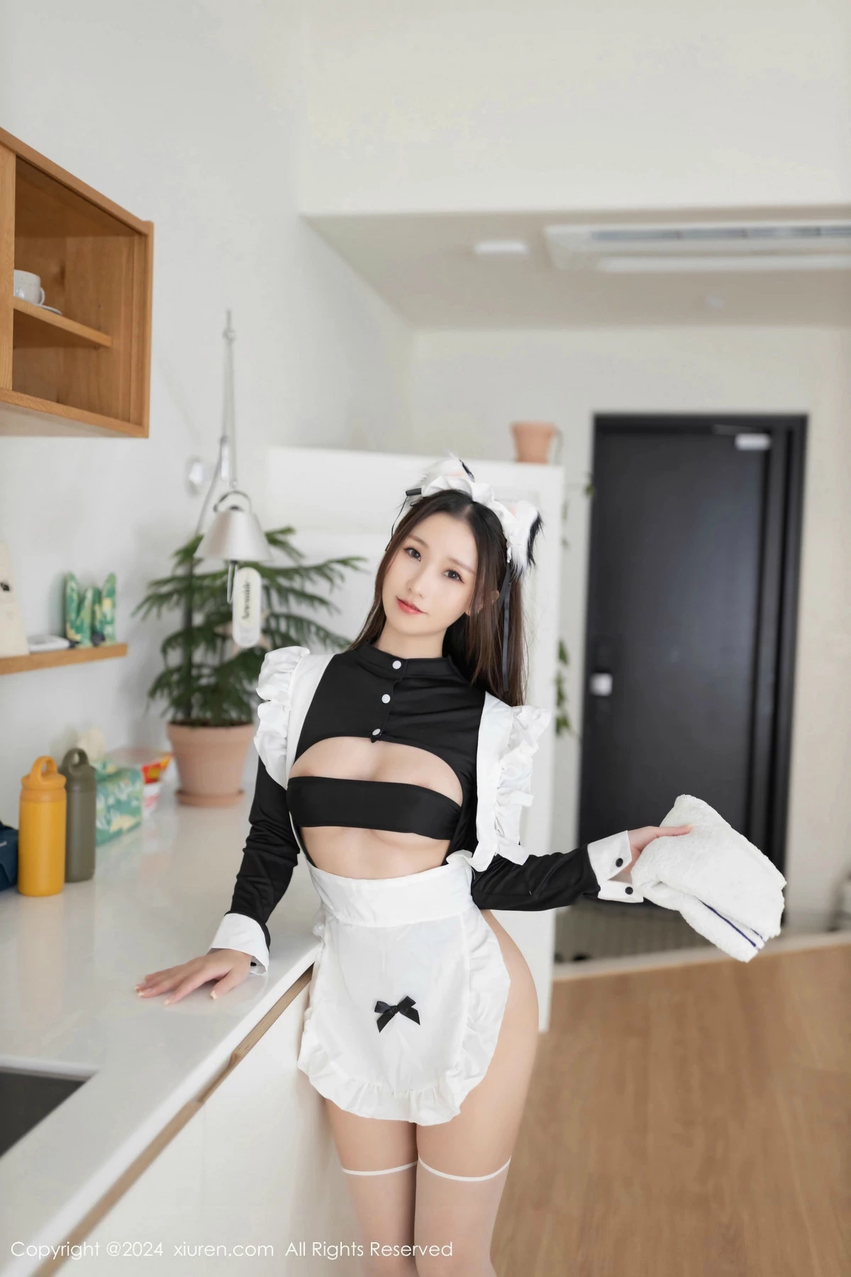 [XiuRen秀人网] 2024.10.30 No.9369 杏子Yada 私房女仆 [79P] NO.1