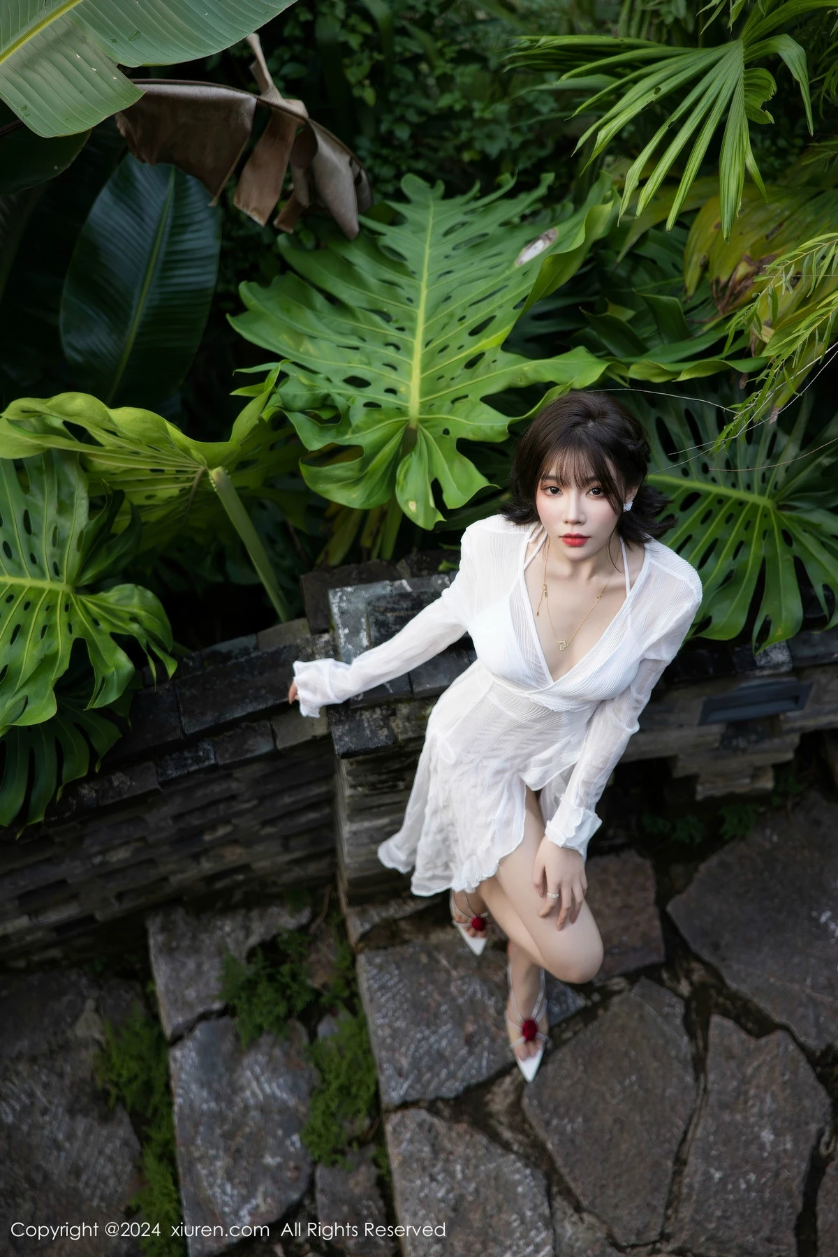 [XiuRen秀人网] 2024.10.31 No.9375 徐莉芝Booty 丝袜美腿 [81P] NO.2