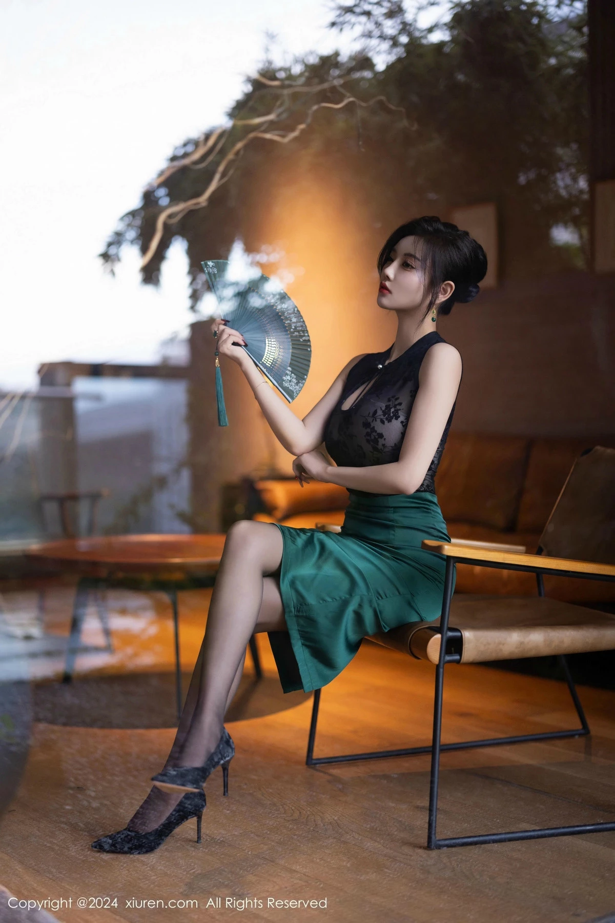 [XiuRen秀人网] 2024.11.01 No.9384 杨晨晨Yome 黑丝美腿 [80P] NO.11