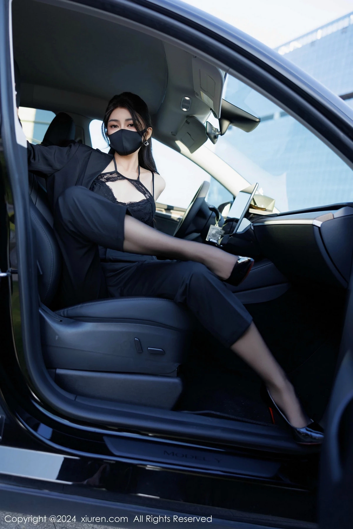 [XiuRen秀人网] 2024.11.06 No.9405 凯竹Quinn 黑丝美腿 [84P] NO.11