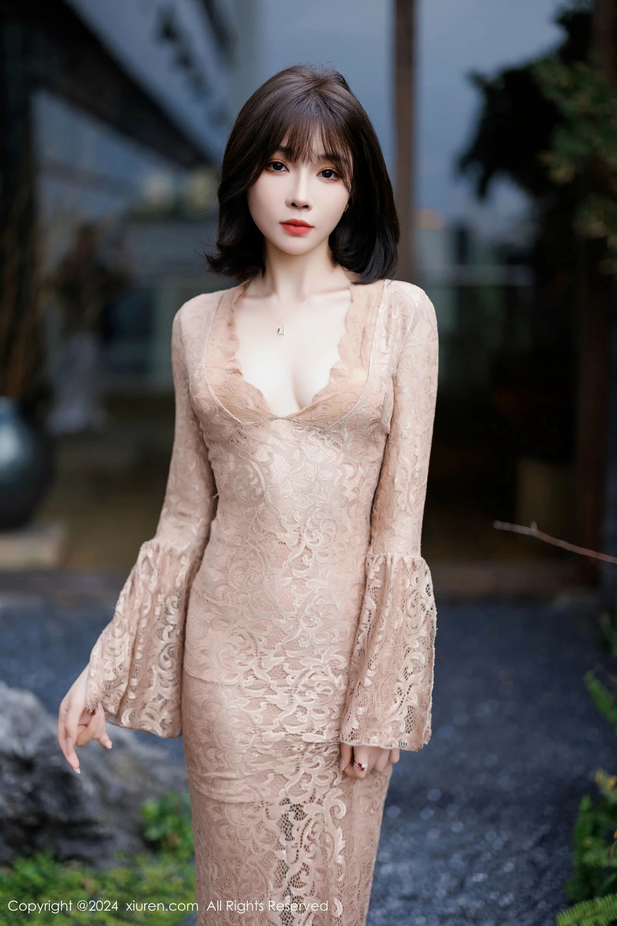 [XiuRen秀人网] 2024.11.07 No.9412 徐莉芝Booty 美腿丝袜 [91P] NO.1