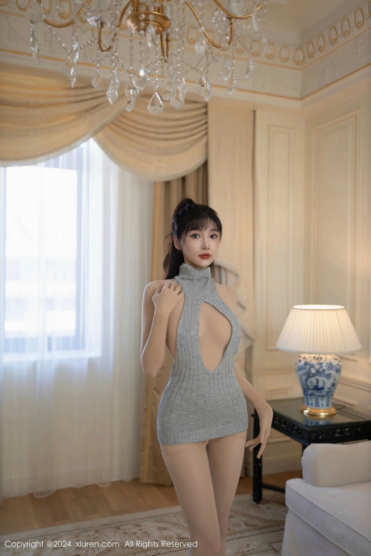 [XiuRen秀人网] 2024.11.07 No.9413 陆萱萱 丝袜美腿 [80P] NO.1