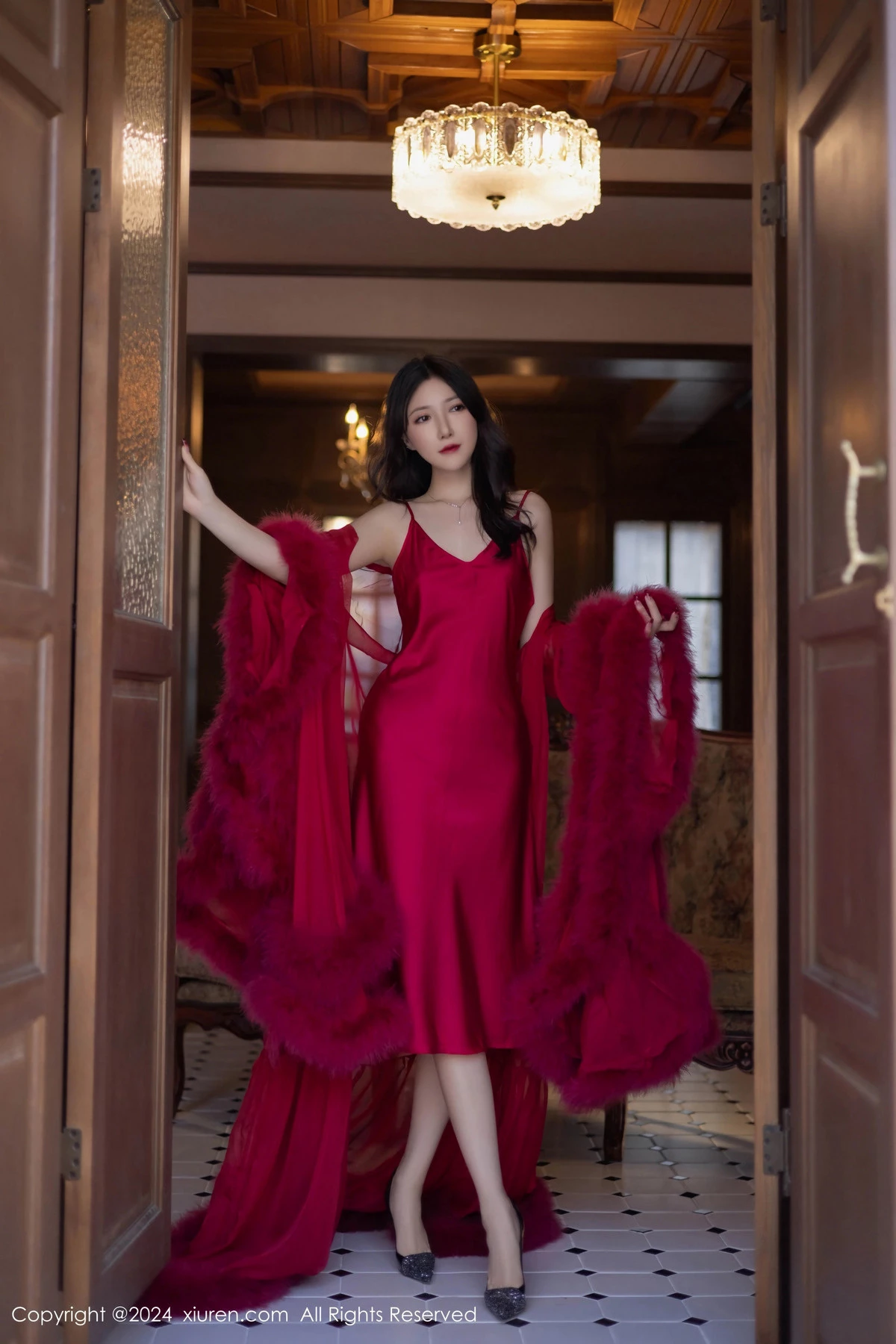 [XiuRen秀人网] 2024.11.08 No.9422 鱼子酱Fish 美腿性感 [80P] NO.1