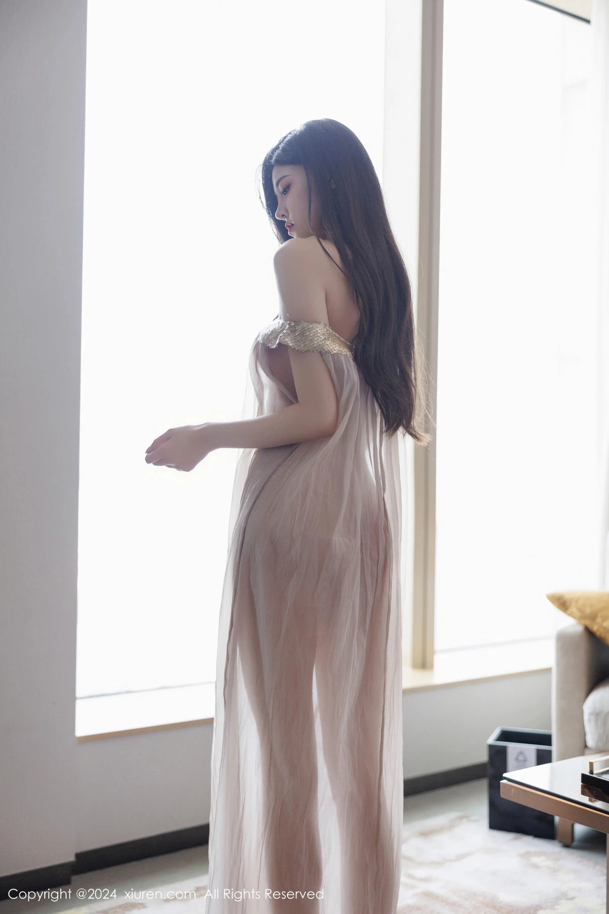 [XiuRen秀人网] 2024.11.11 No.9426 初梦瑶 美腿性感 [102P] NO.1