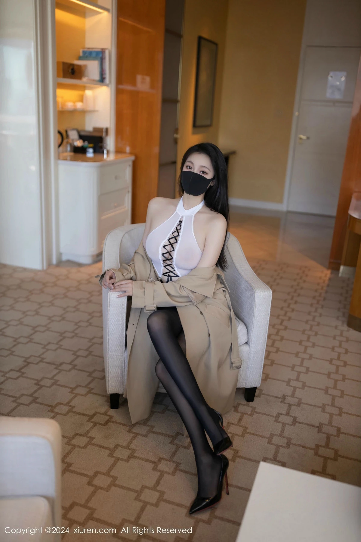 [XiuRen秀人网] 2024.11.12 No.9436 安然anran 黑丝美腿 [80P] NO.9