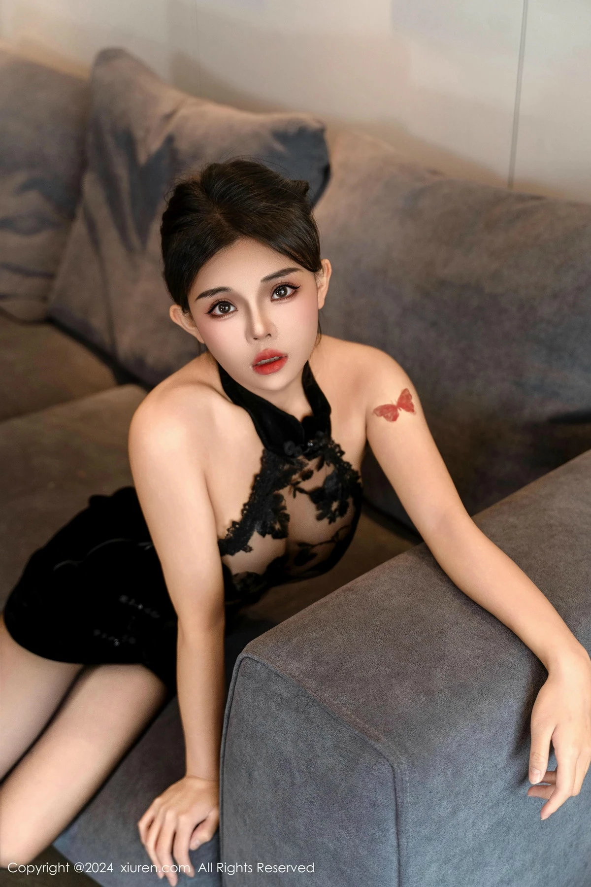 [XiuRen秀人网] 2024.11.13 No.9437 小童颜 美腿性感 [113P] NO.8