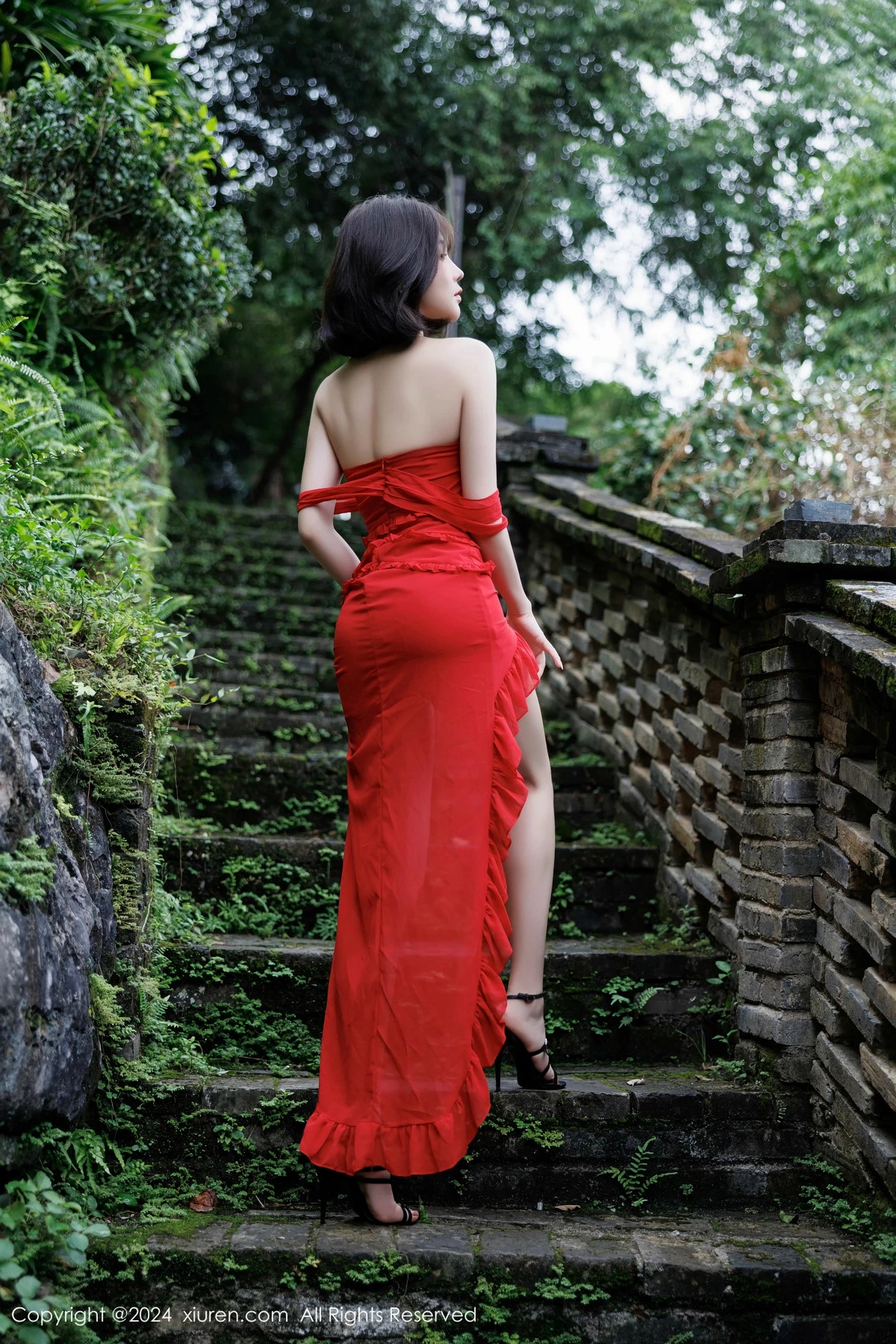 [XiuRen秀人网] 2024.11.14 No.9449 徐莉芝Booty 黑丝美腿 [101P] NO.7