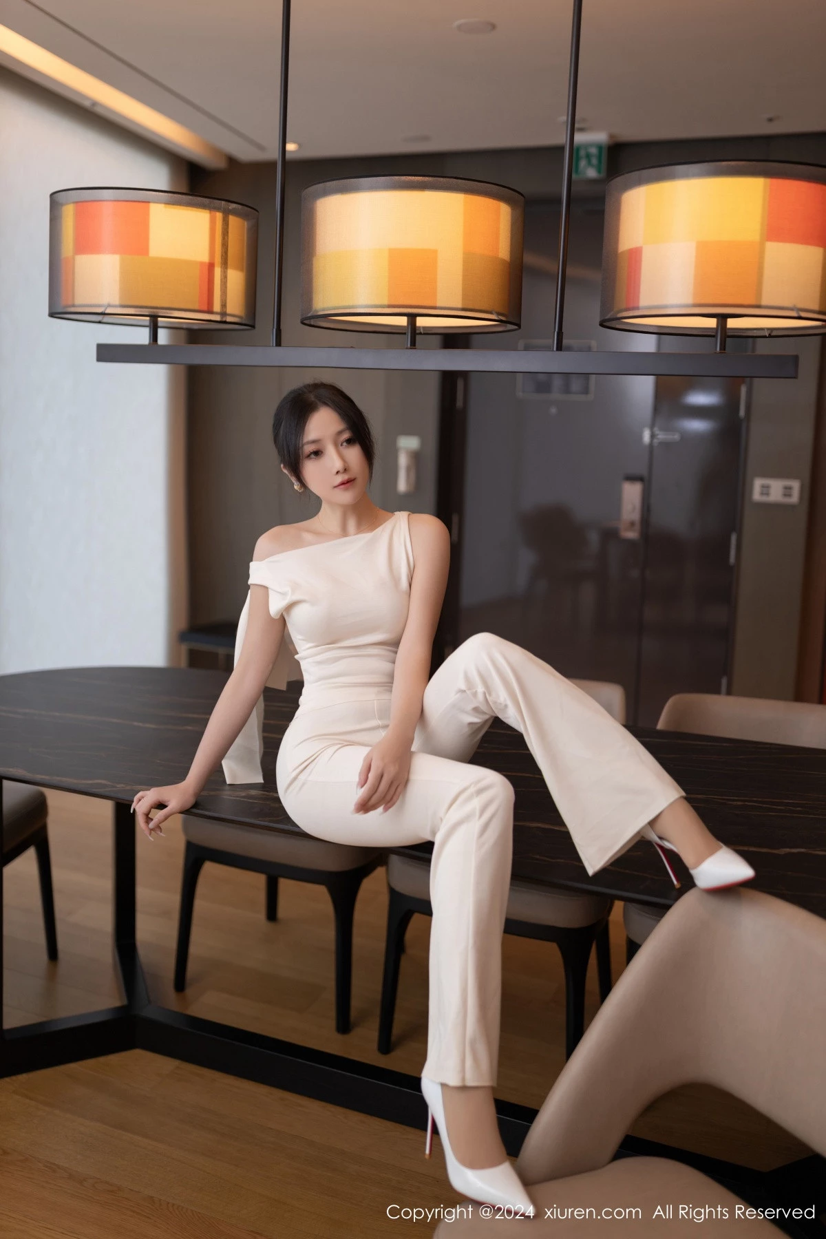 [XiuRen秀人网] 2024.11.15 No.9457 鱼子酱Fish 丝袜美腿 [80P] NO.4