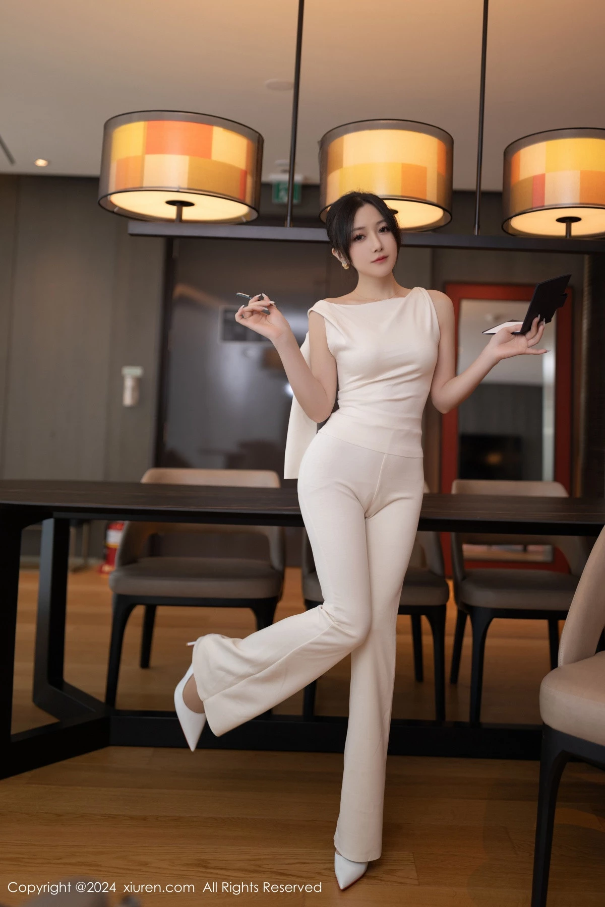 [XiuRen秀人网] 2024.11.15 No.9457 鱼子酱Fish 丝袜美腿 [80P] NO.10