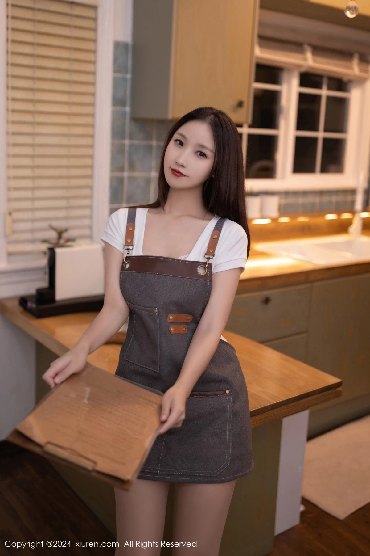 [XiuRen秀人网] 2024.10.23 No.9335 杏子Yada 丝袜美腿 [82P] NO.2