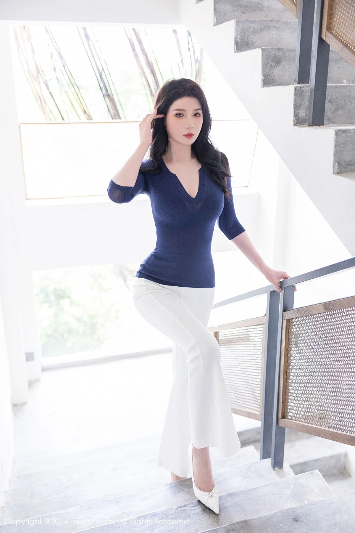 [XiuRen秀人网] 2024.10.28 No.9355 梦心玥 丝袜美腿 [83P] NO.1