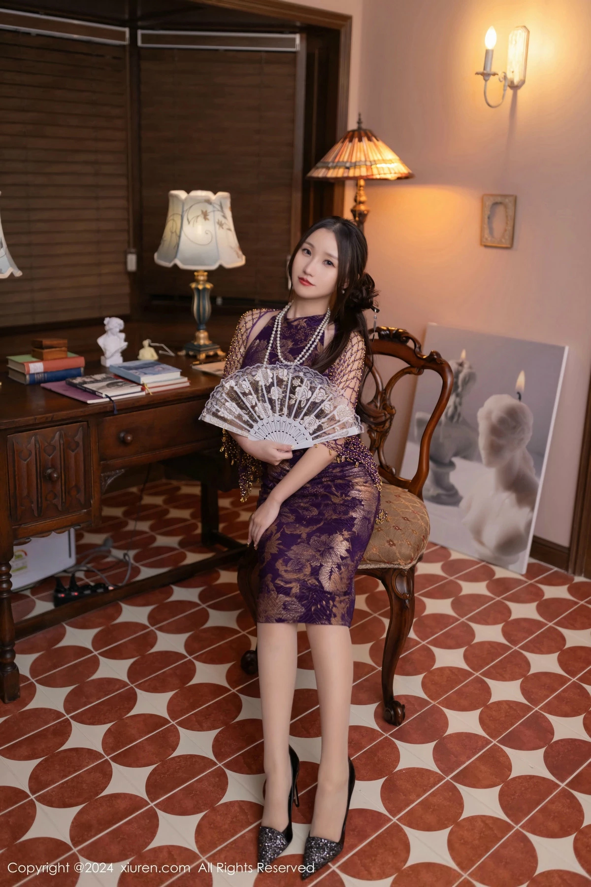 [XiuRen秀人网] 2024.11.27 No.9513 杏子Yada 丝袜美腿 [82P] NO.1