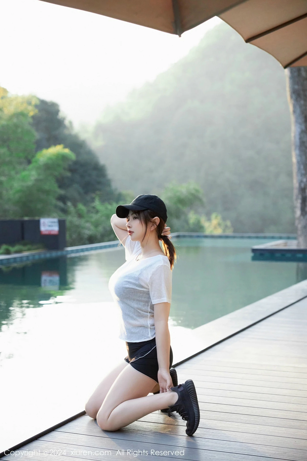 [XiuRen秀人网] 2024.12.05 No.9551 奶芙乔乔 美腿清纯 [86P] NO.8