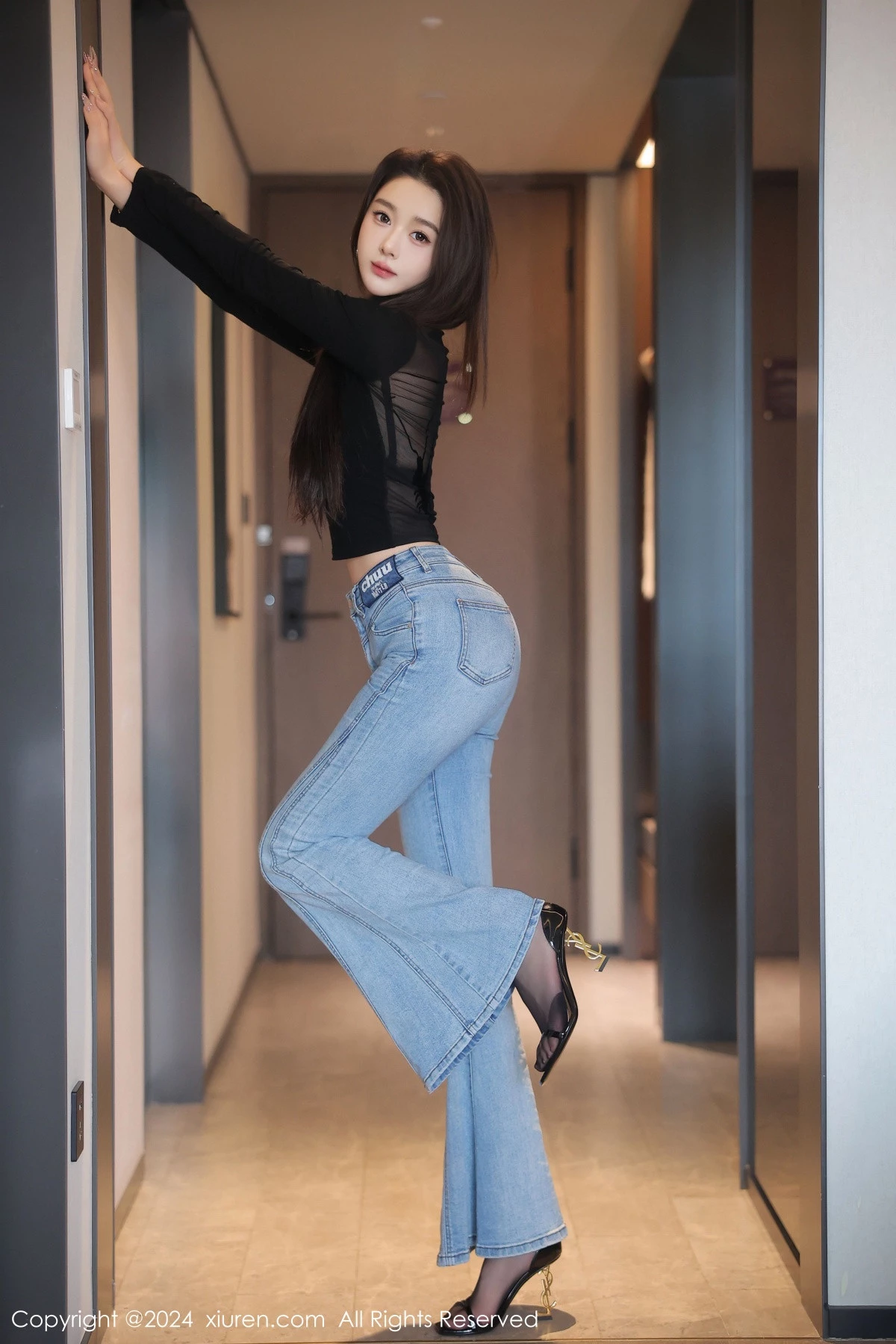 [XiuRen秀人网] 2024.12.06 No.9555 Candy糖糖 新人美腿 [76P] NO.2