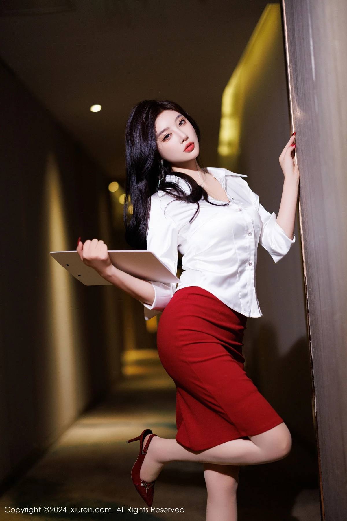 [XiuRen秀人网] 2024.12.06 No.9565 杨晨晨Yome OL美腿 [80P] NO.7