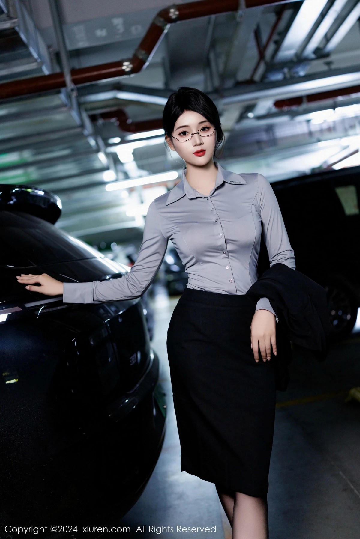 [XiuRen秀人网] 2024.12.09 No.9567 南乔 OL美腿 [90P] NO.9