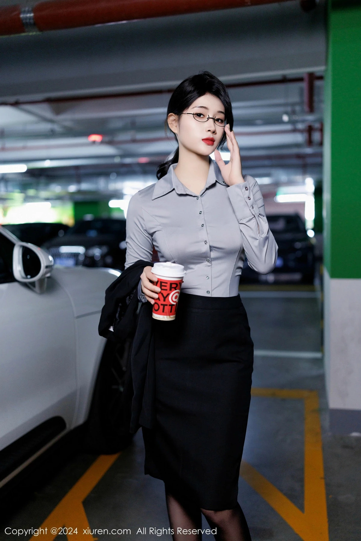 [XiuRen秀人网] 2024.12.09 No.9567 南乔 OL美腿 [90P] NO.3