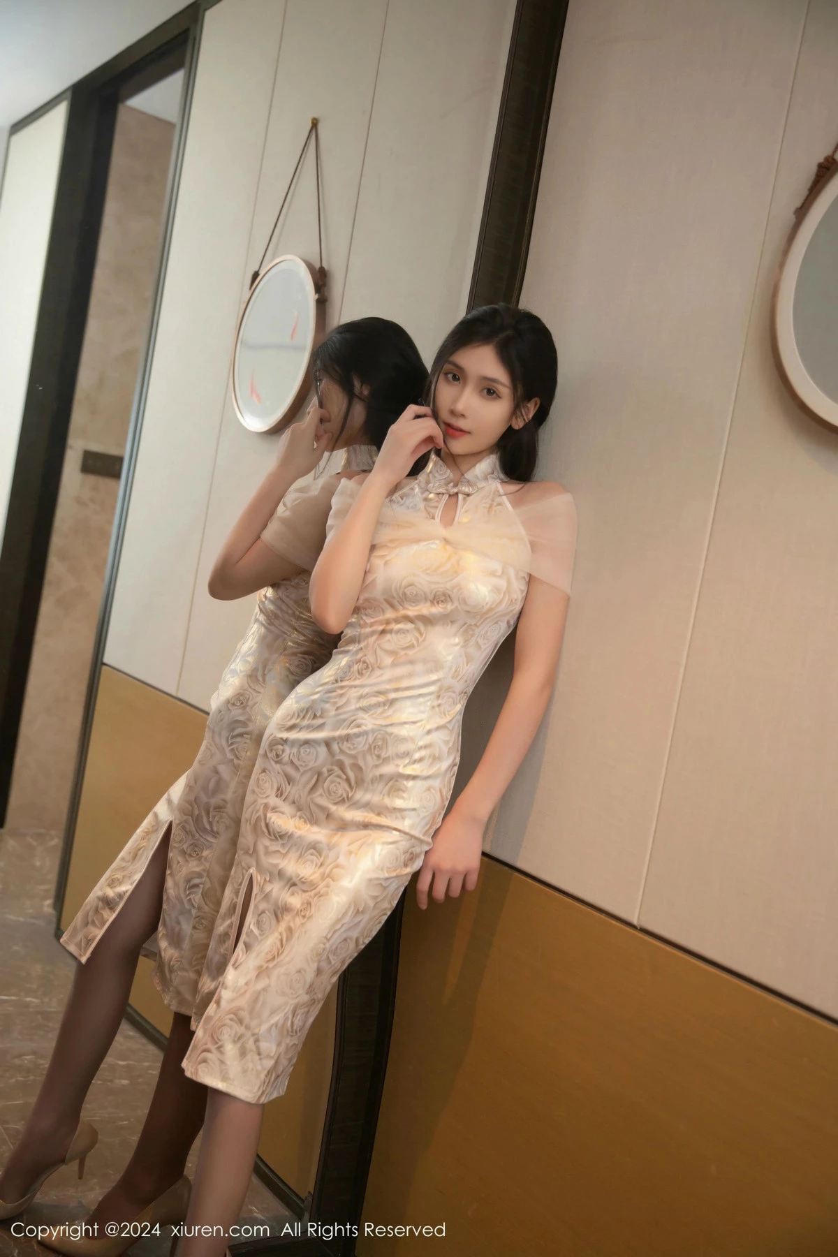 [XiuRen秀人网] 2024.12.11 No.9583 刘婷婷 丝袜美腿 [80P] NO.2