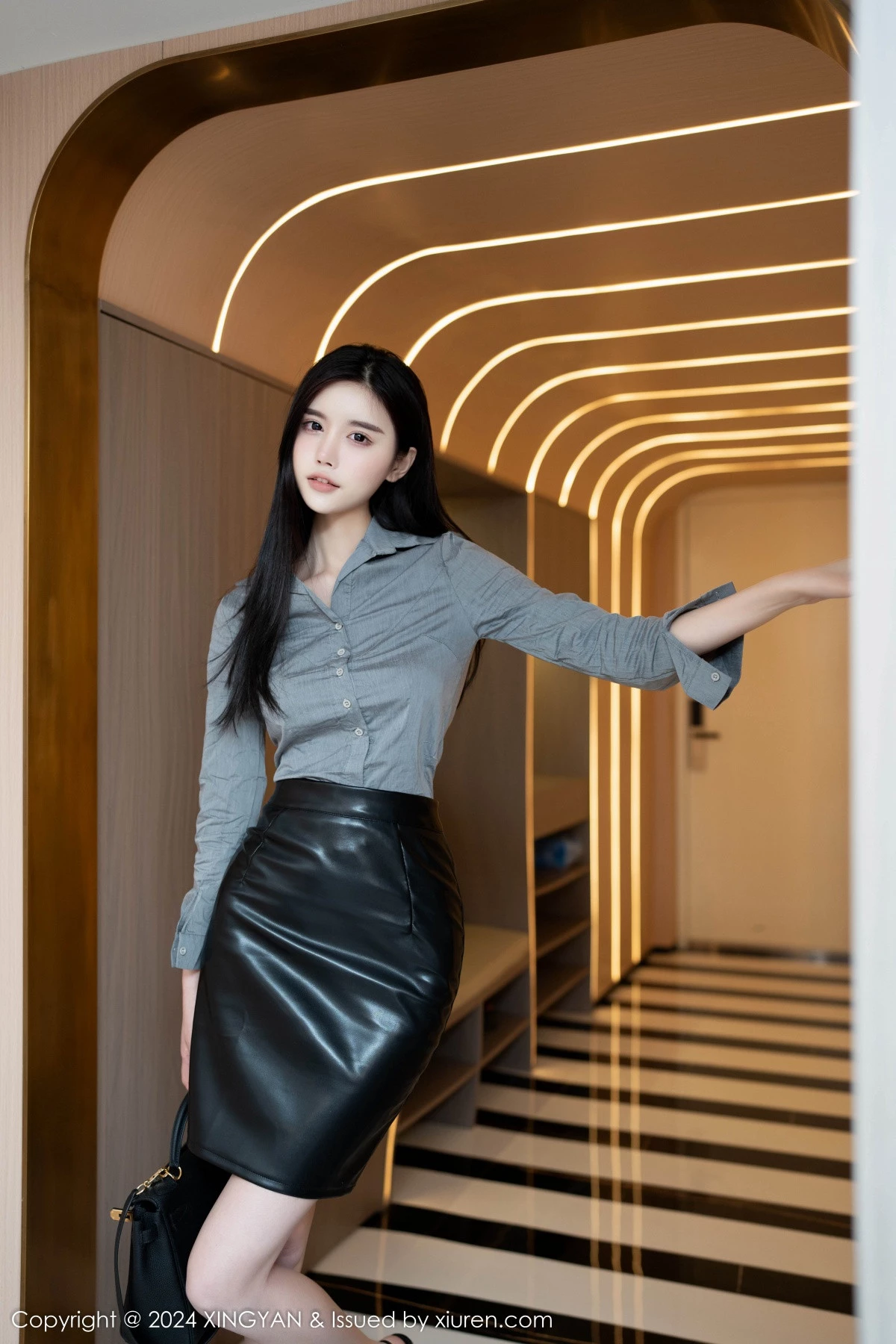 [XINGYAN星颜社] 2024.11.22 VOL.288 Erikaki 短裙美腿 [84P] NO.9