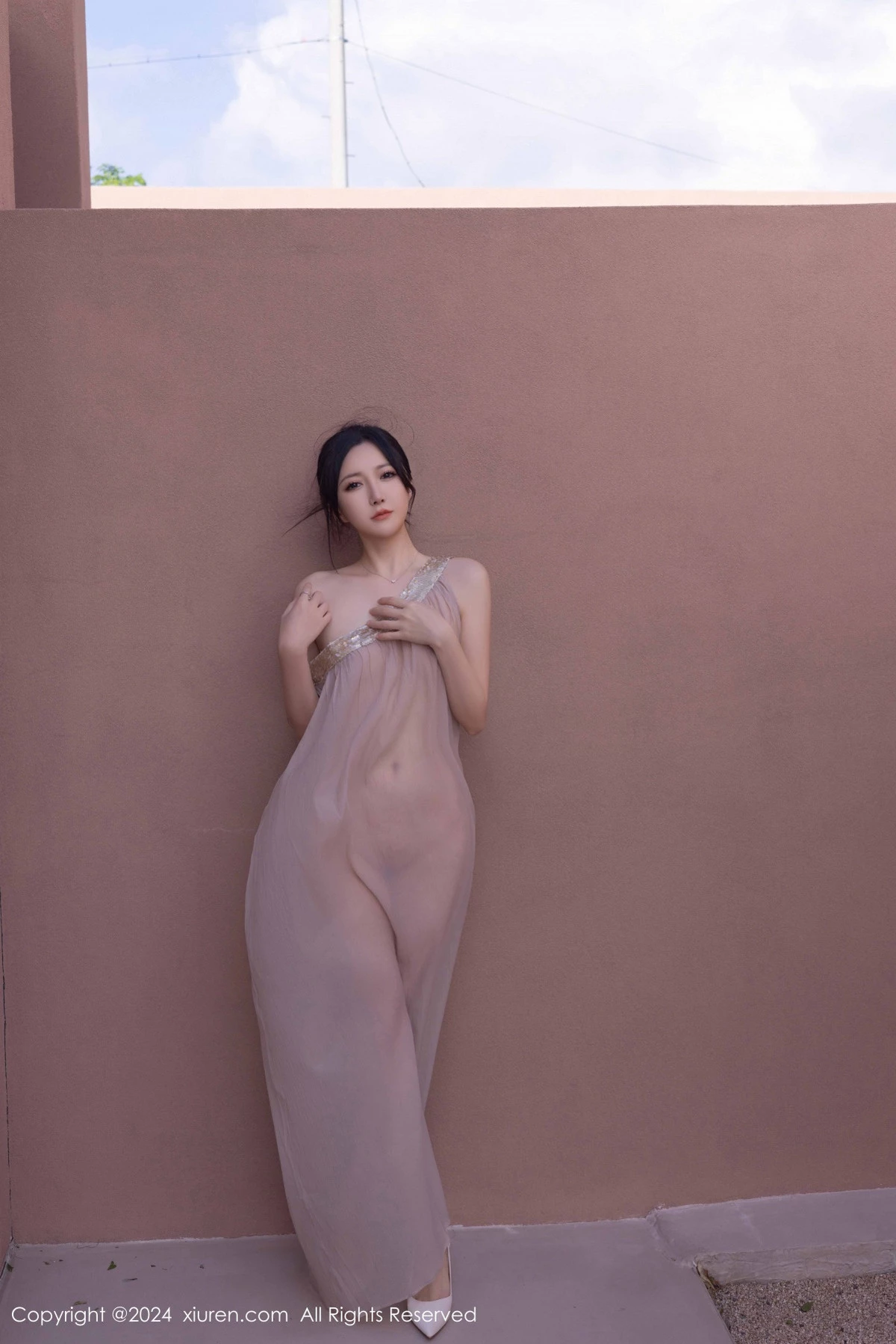 [XiuRen秀人网] 2024.11.22 No.9492 鱼子酱Fish 美腿性感 [80P] NO.1