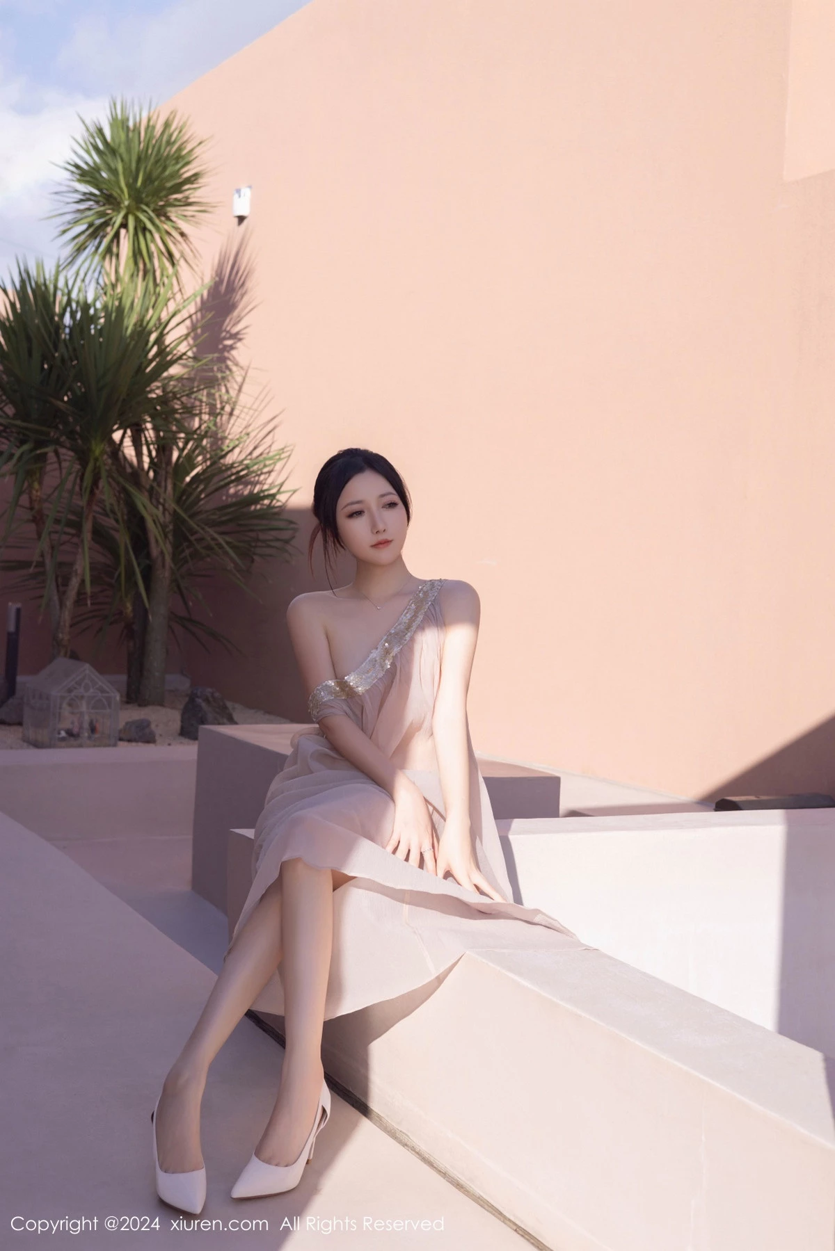 [XiuRen秀人网] 2024.11.22 No.9492 鱼子酱Fish 美腿性感 [80P] NO.9