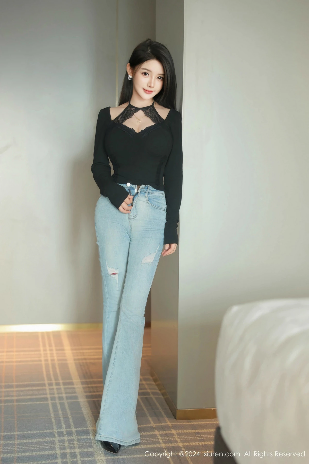 [XiuRen秀人网] 2024.12.27 No.9666 爱酱里 黑丝美腿 [77P] NO.7