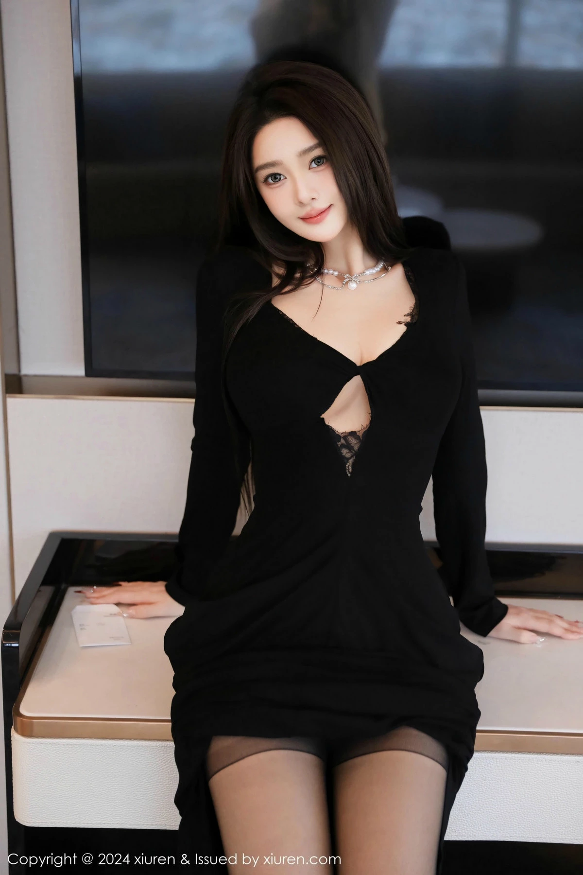 [XiuRen秀人网] 2024.12.27 No.9670 Candy糖糖 妩媚美腿 [78P] NO.8