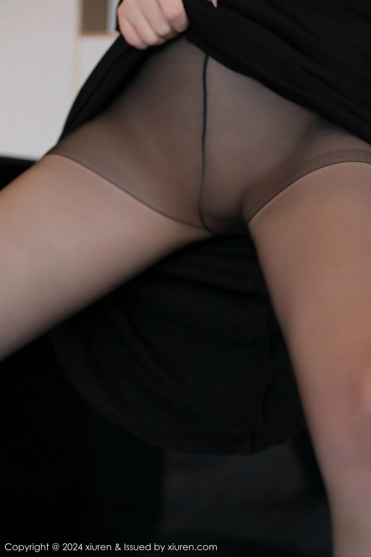 [XiuRen秀人网] 2024.12.27 No.9670 Candy糖糖 妩媚美腿 [78P] NO.7