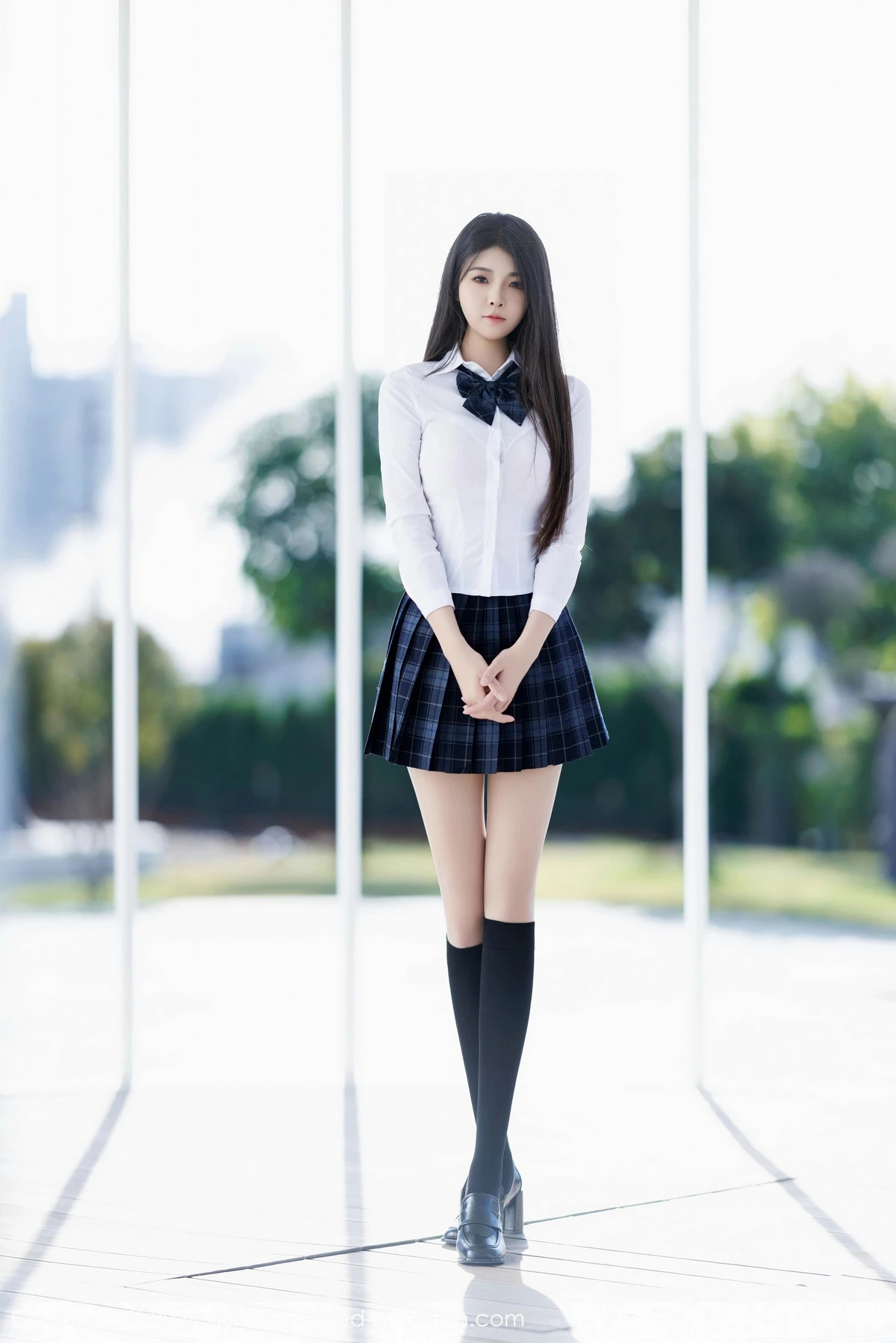 [XiuRen秀人网] 2024.12.30 No.9682 初梦瑶 短裙美腿 [91P] NO.11