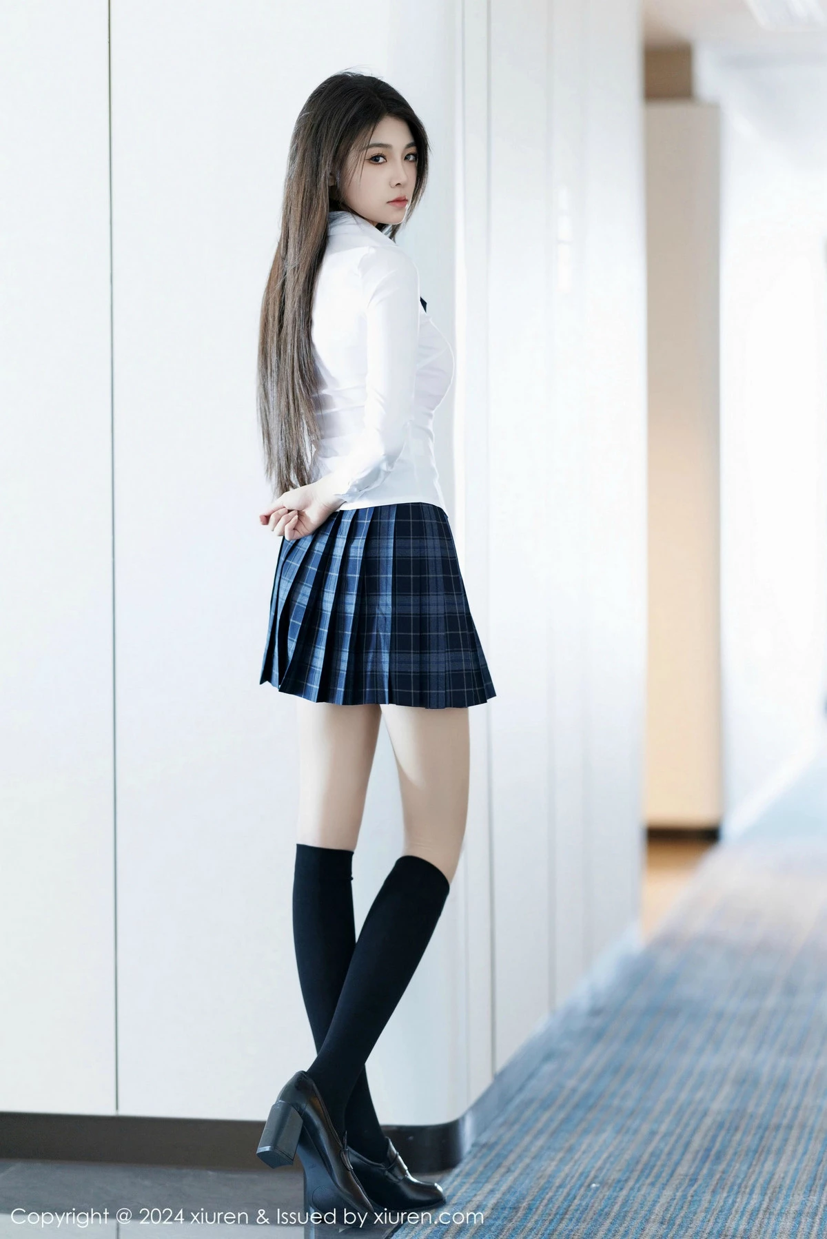 [XiuRen秀人网] 2024.12.30 No.9682 初梦瑶 短裙美腿 [91P] NO.2