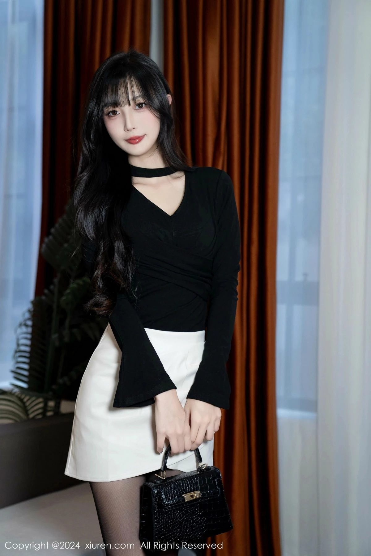 [XiuRen秀人网] 2024.12.31 No.9691 林星阑 黑丝美腿 [100P] NO.9