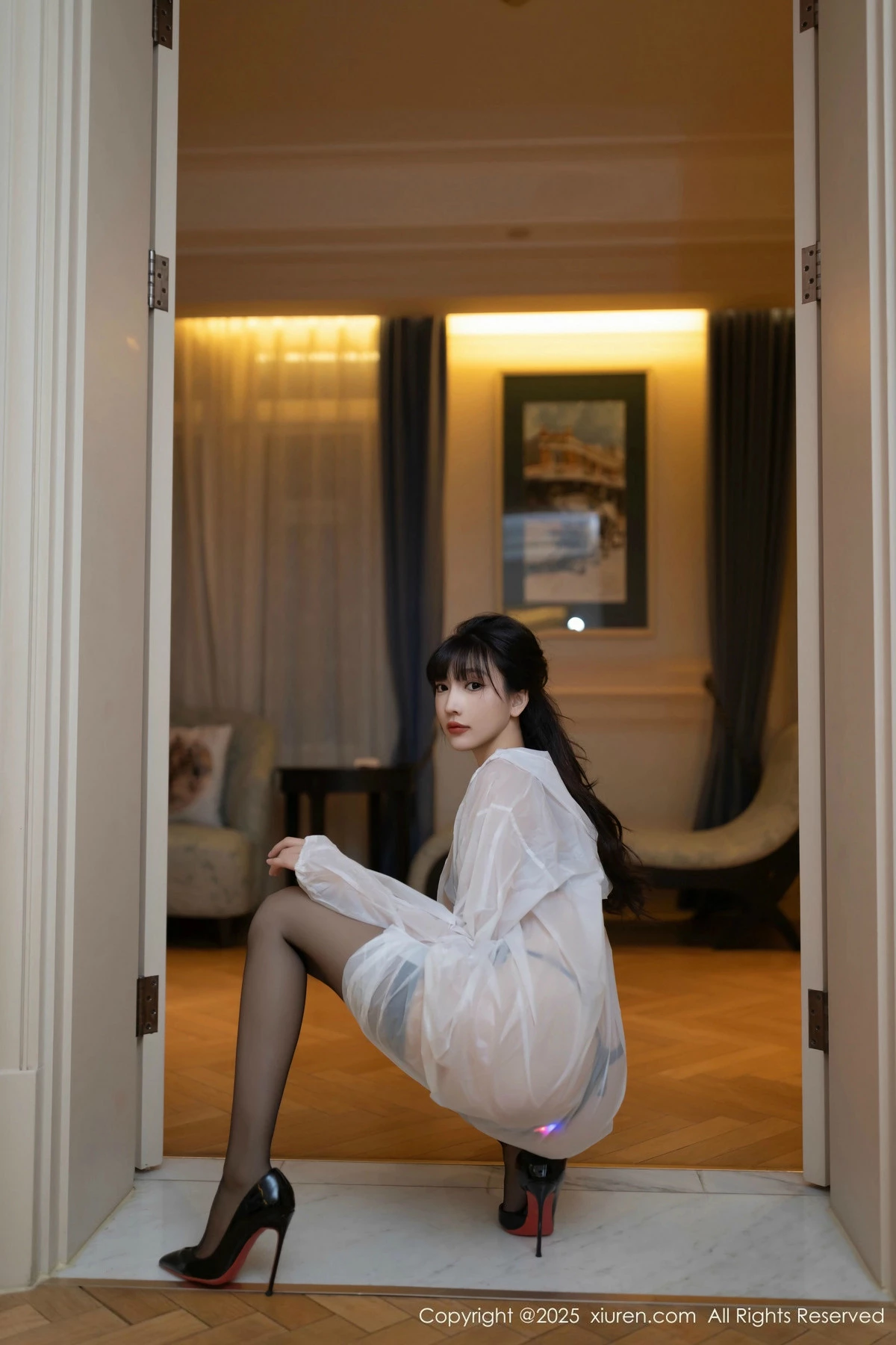 [XiuRen秀人网] 2025.01.02 No.9700 陆萱萱 黑丝美腿 [80P] NO.4