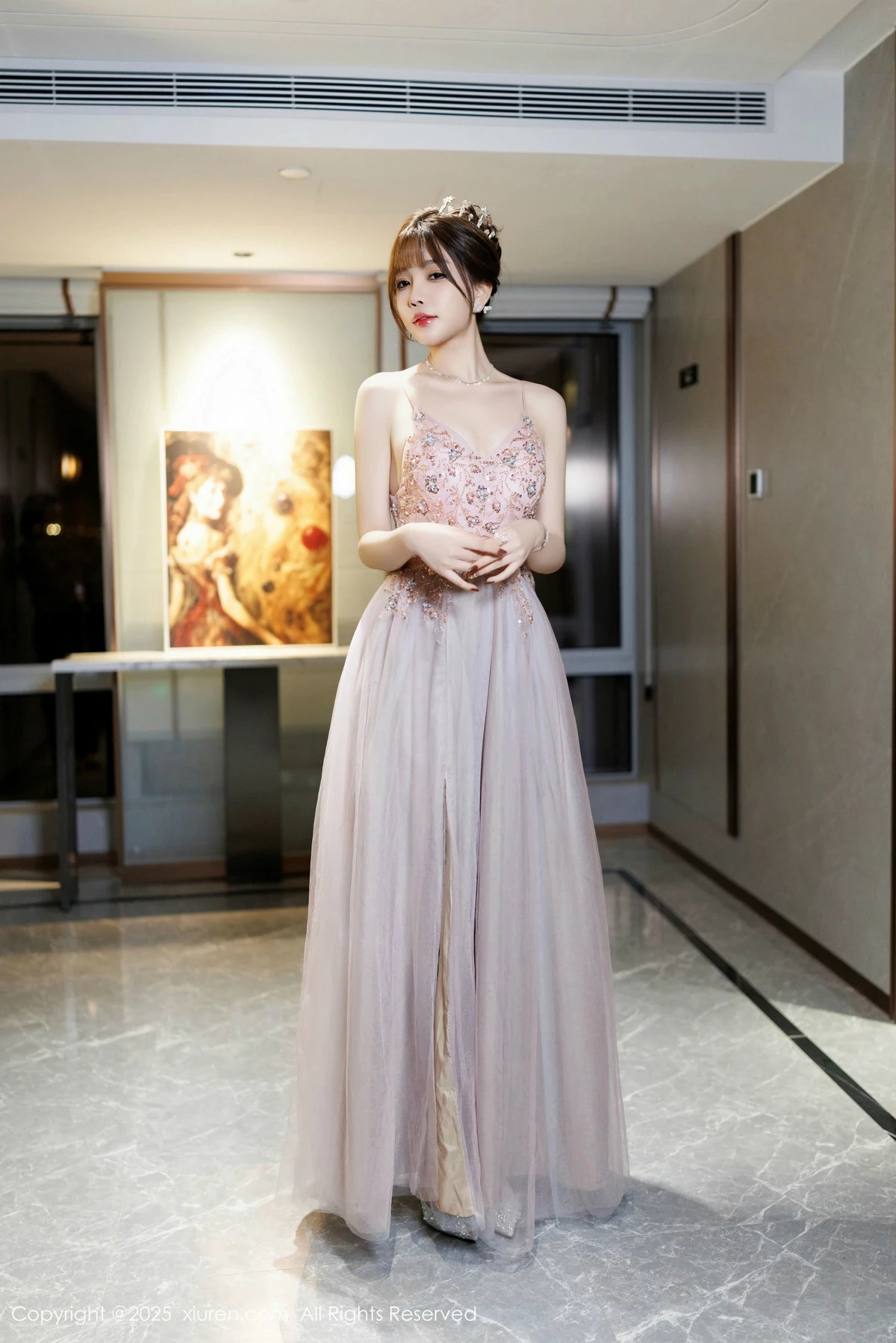 [XiuRen秀人网] 2025.01.02 No.9699 徐莉芝Booty 丝袜美腿 [100P] NO.2