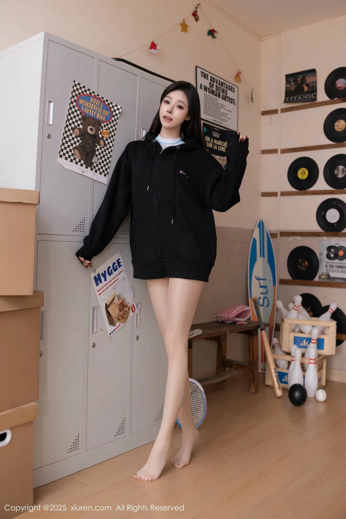 [XiuRen秀人网] 2025.01.03 No.9707 小逗逗 丝袜美腿 [80P] NO.1