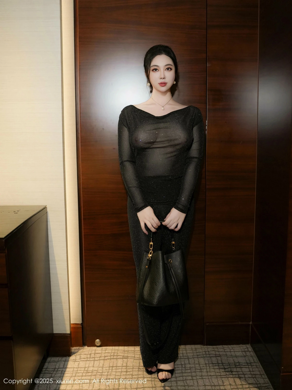 [XiuRen秀人网] 2025.01.08 No.9725 风景尤美 黑丝美臀 [74P] NO.10