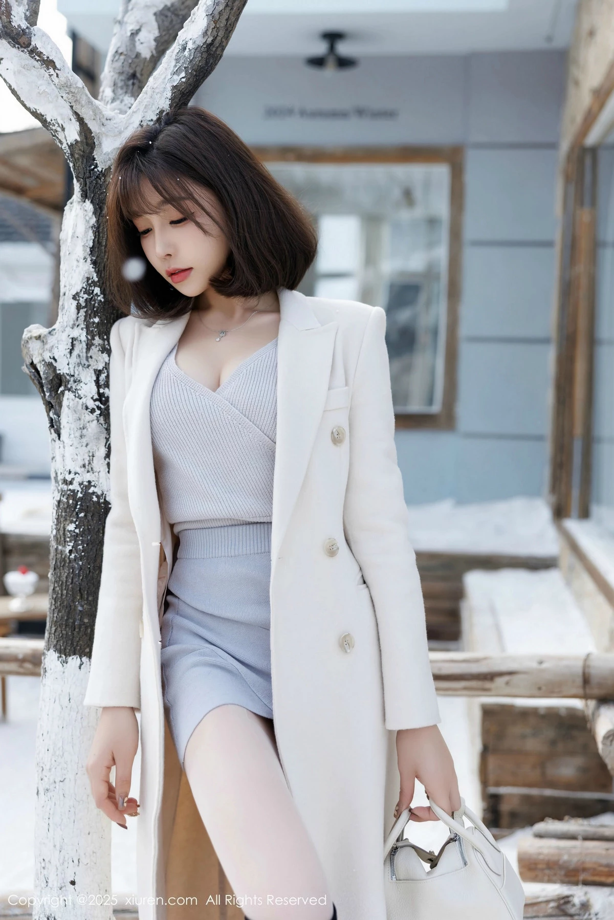 [XiuRen秀人网] 2025.01.09 No.9734 徐莉芝Booty 丝袜美腿 [100P] NO.10