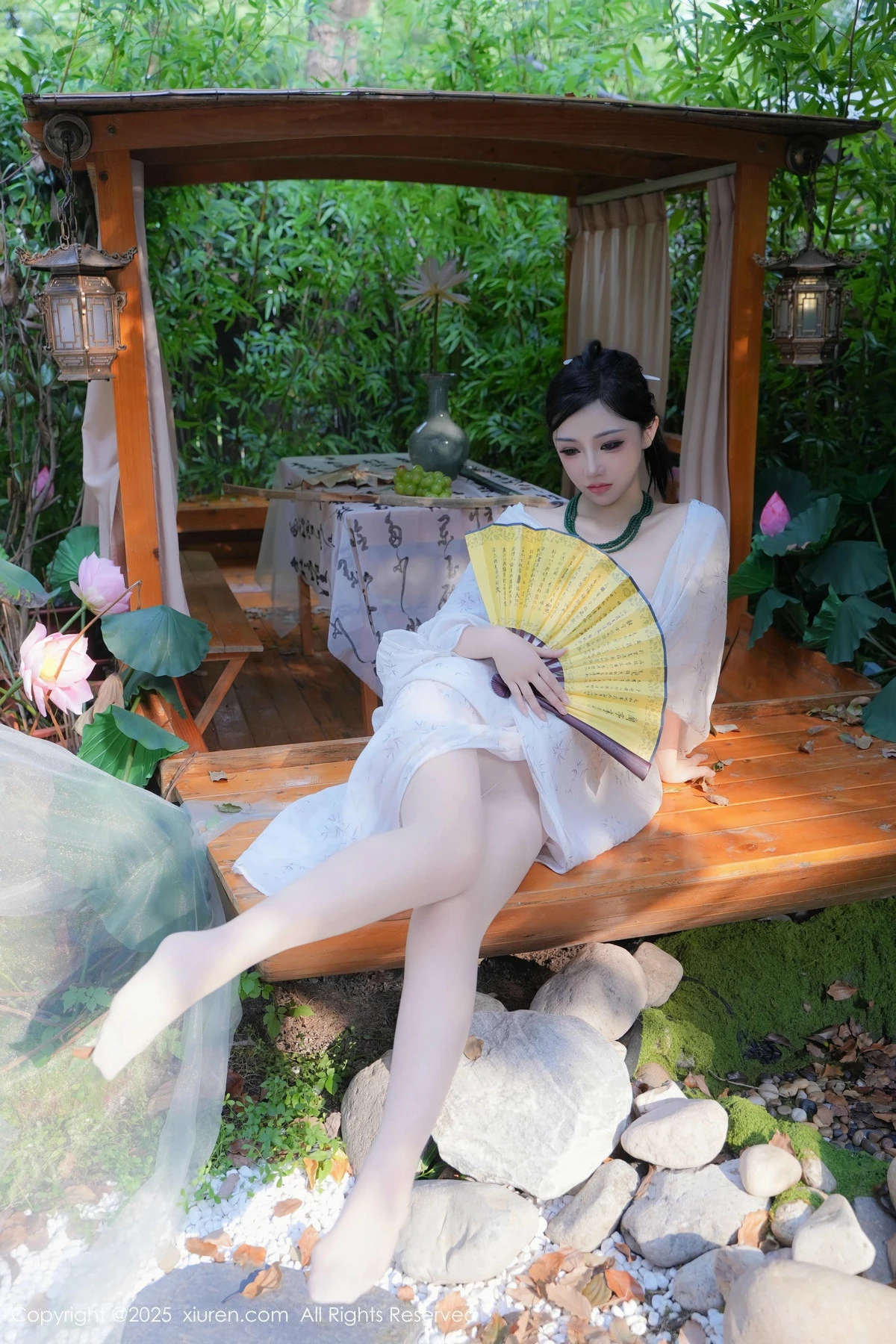 [XiuRen秀人网] 2025.01.09 No.9730 妙可可Cheese 丝袜美腿 [84P] NO.9