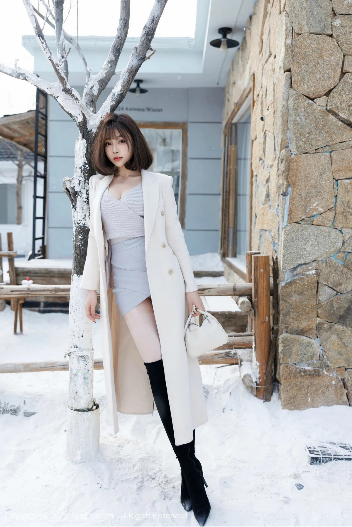 [XiuRen秀人网] 2025.01.09 No.9734 徐莉芝Booty 丝袜美腿 [100P] NO.11