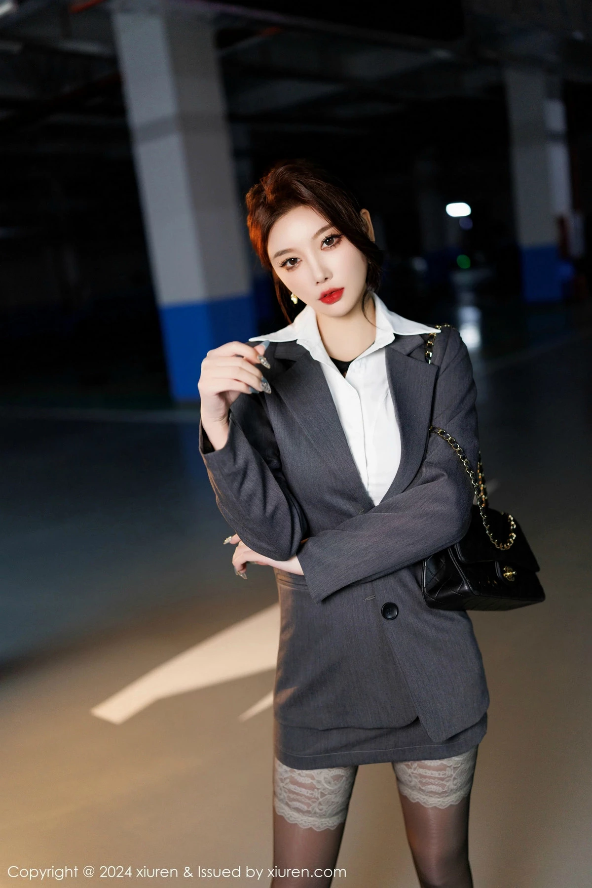 [XiuRen秀人网] 2024.12.20 No.9634 杨晨晨Yome 黑丝美臀 [95P] NO.1