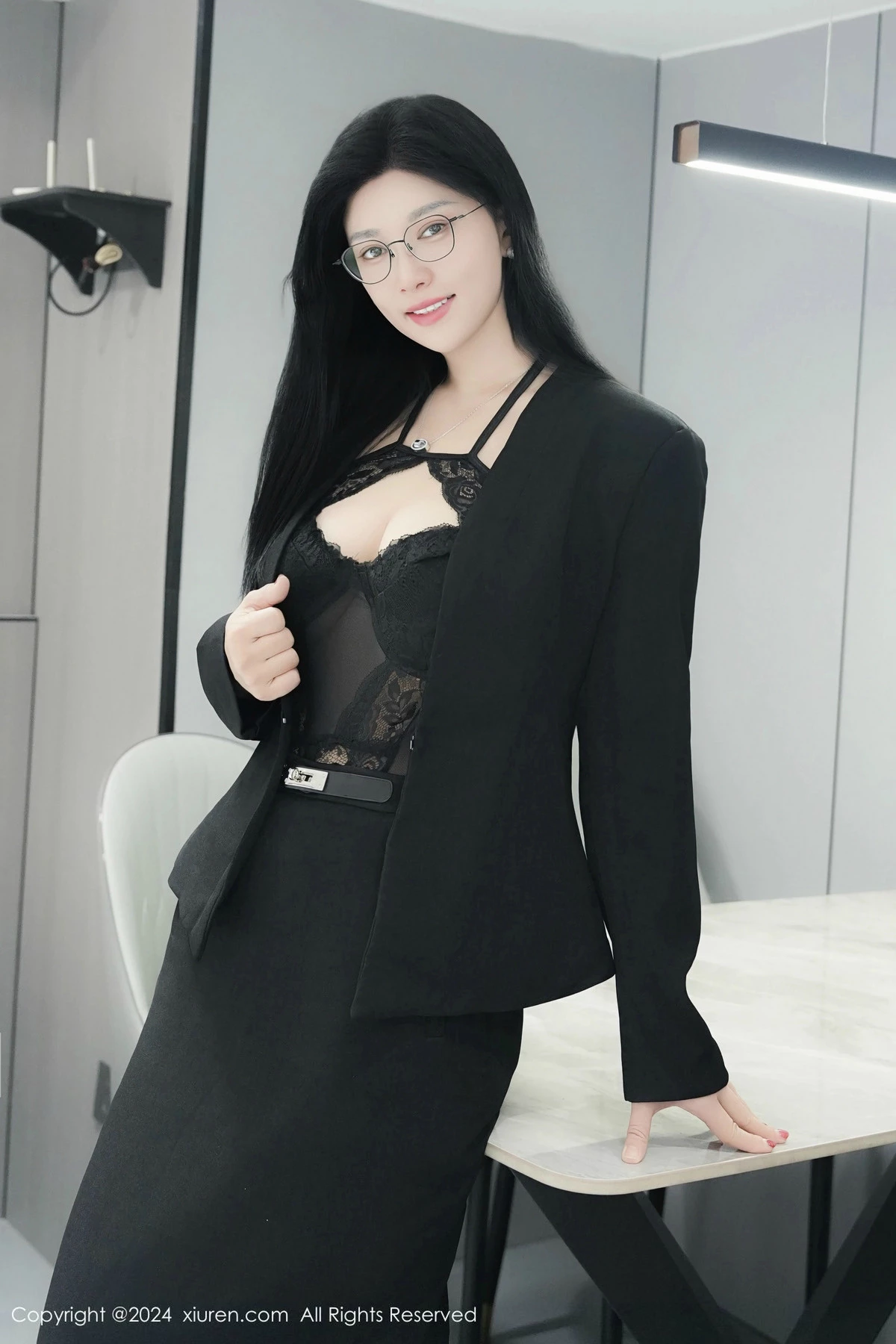 [XiuRen秀人网] 2024.12.23 No.9639 雅茹老师 黑丝美臀 [81P] NO.2