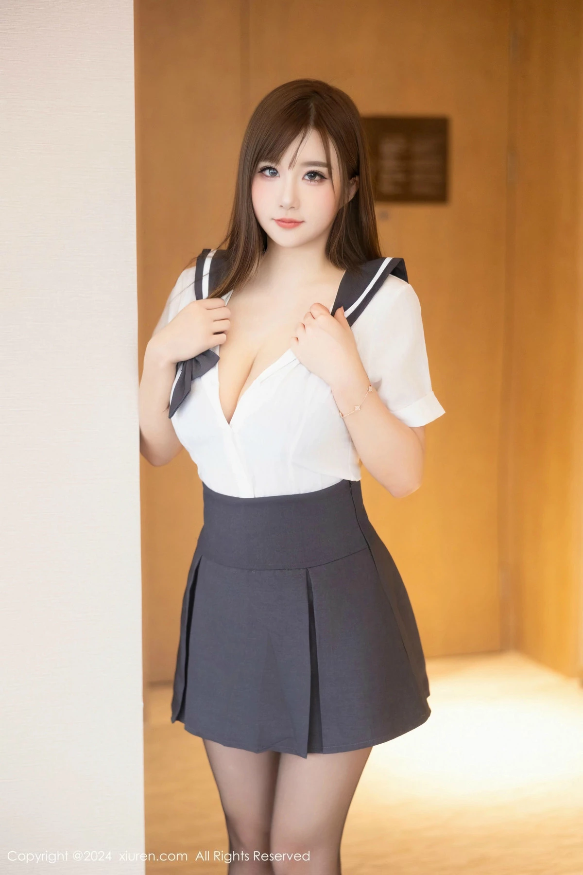 [XiuRen秀人网] 2024.12.26 No.9663 小肉肉咪 黑丝美腿 [78P] NO.5