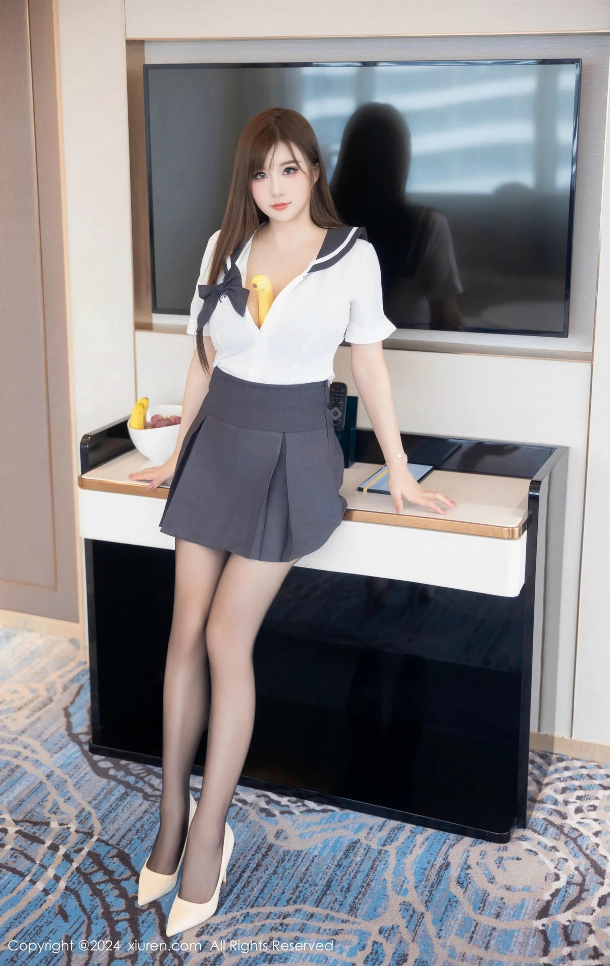 [XiuRen秀人网] 2024.12.26 No.9663 小肉肉咪 黑丝美腿 [78P] NO.9