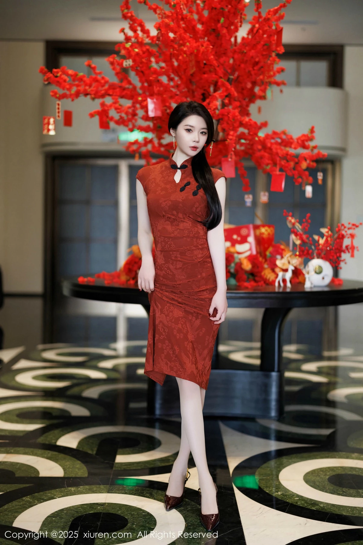 [XiuRen秀人网] 2025.01.24 No.9812 梦心玥 旗袍美腿 [91P] NO.1