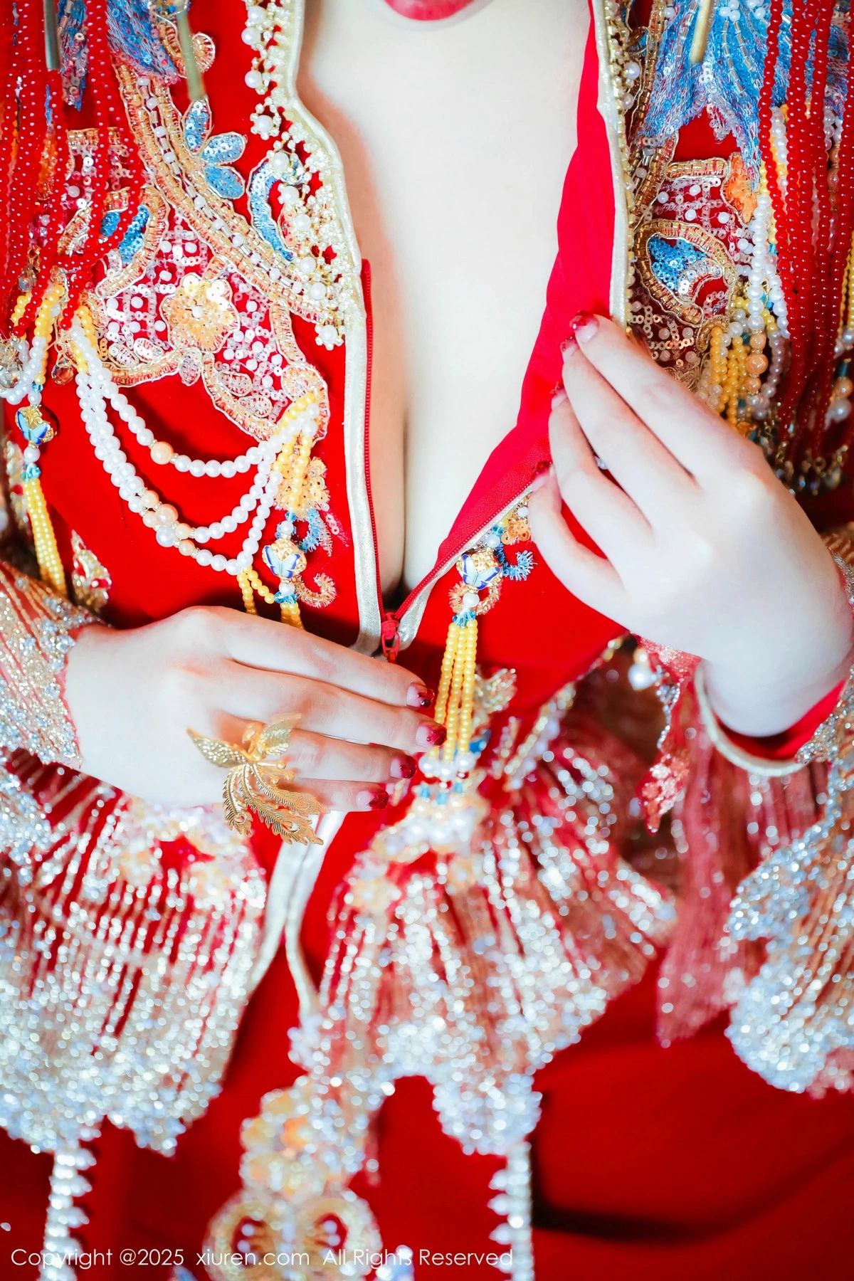 [XiuRen秀人网] 2025.01.25 No.9823 蛋蛋宝 新婚美腿 [79P] NO.9