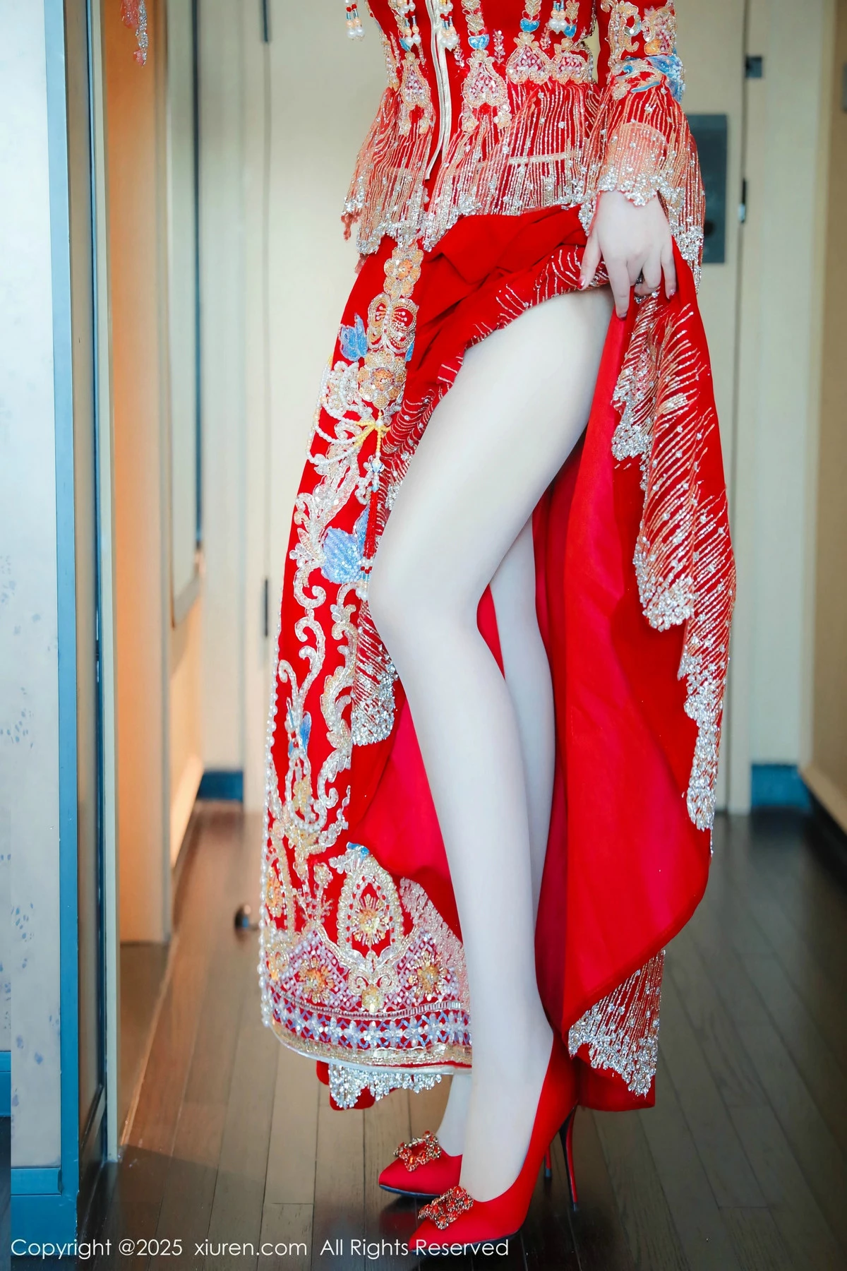 [XiuRen秀人网] 2025.01.25 No.9823 蛋蛋宝 新婚美腿 [79P] NO.3