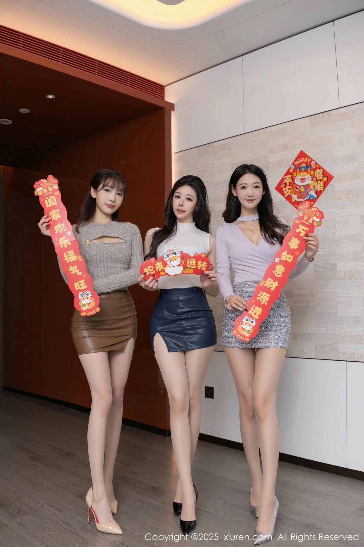 [XiuRen秀人网] 2025.01.26 No.9832 小逗逗＆唐安琪＆陆萱萱 新年主题 [81P] NO.1