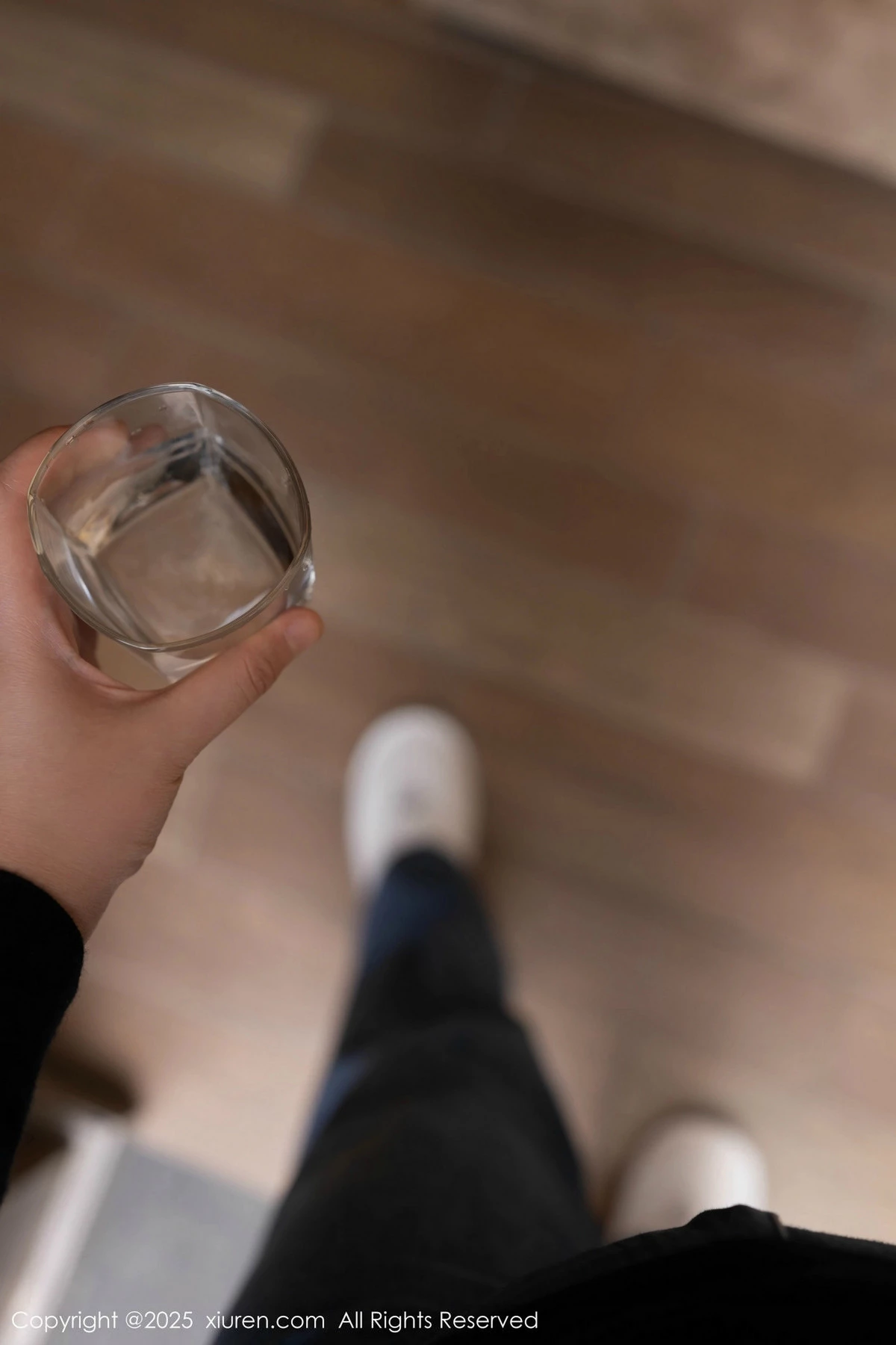 [XiuRen秀人网] 2025.02.06 No.9842 安然anran 黑丝美臀 [82P] NO.1