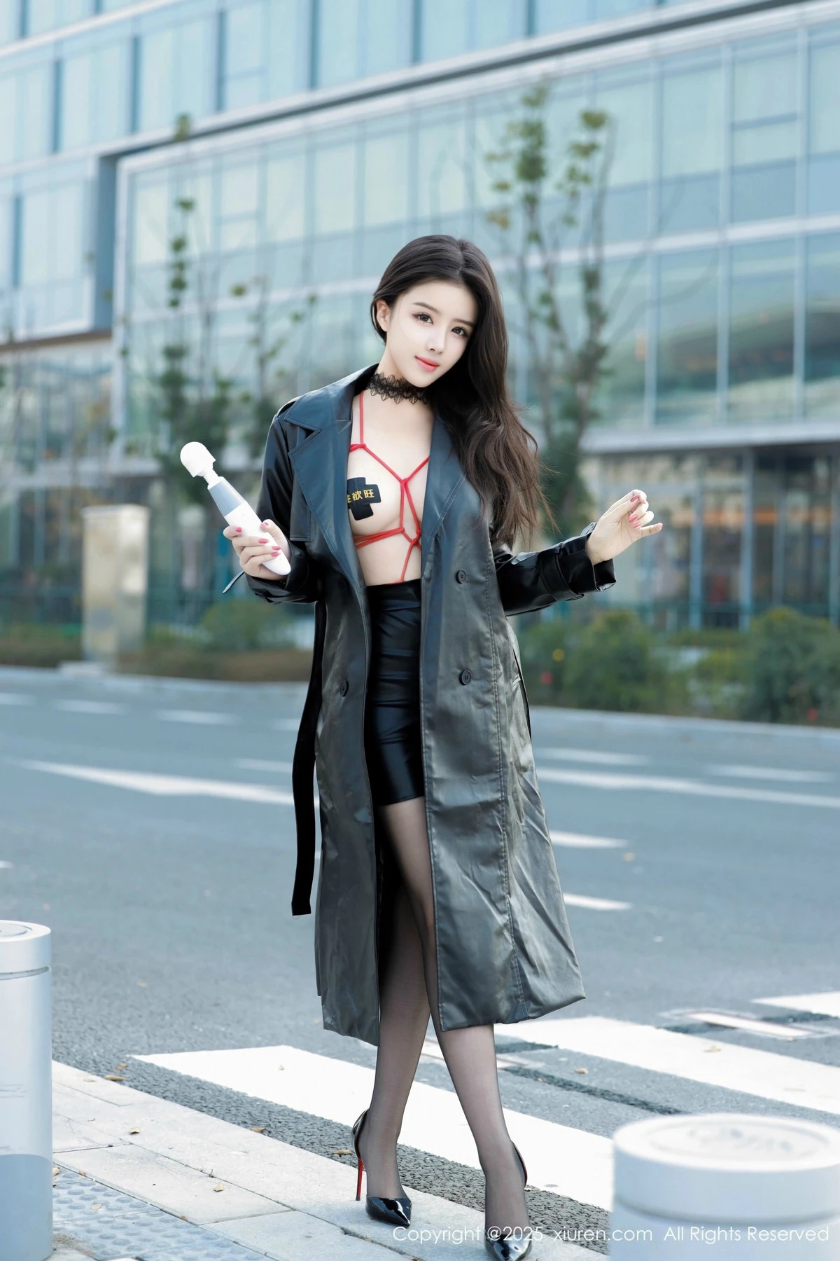 [XiuRen秀人网] 2025.02.08 No.9855 唐翩翩 黑丝美腿 [90P] NO.2