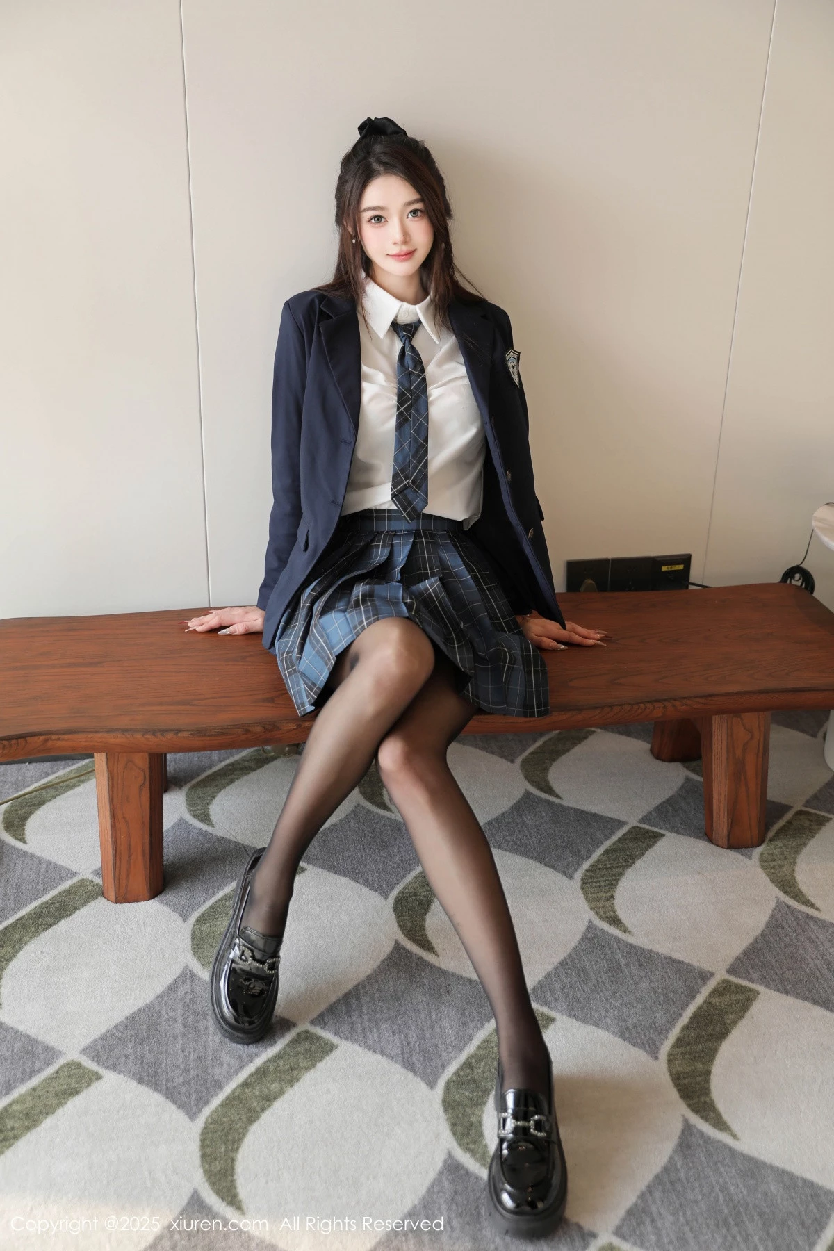 [XiuRen秀人网] 2025.02.14 No.9888 Candy糖糖 黑丝美腿 [87P] NO.4